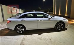 هیۆندای ئەلەنترا